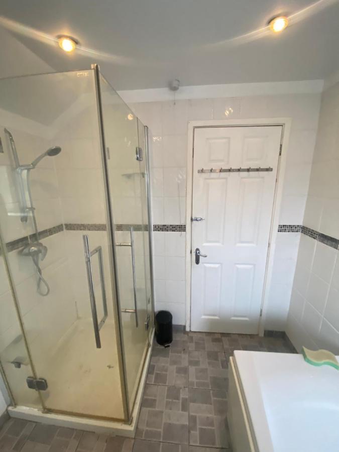 Apartament Theldon Luton  Zewnętrze zdjęcie