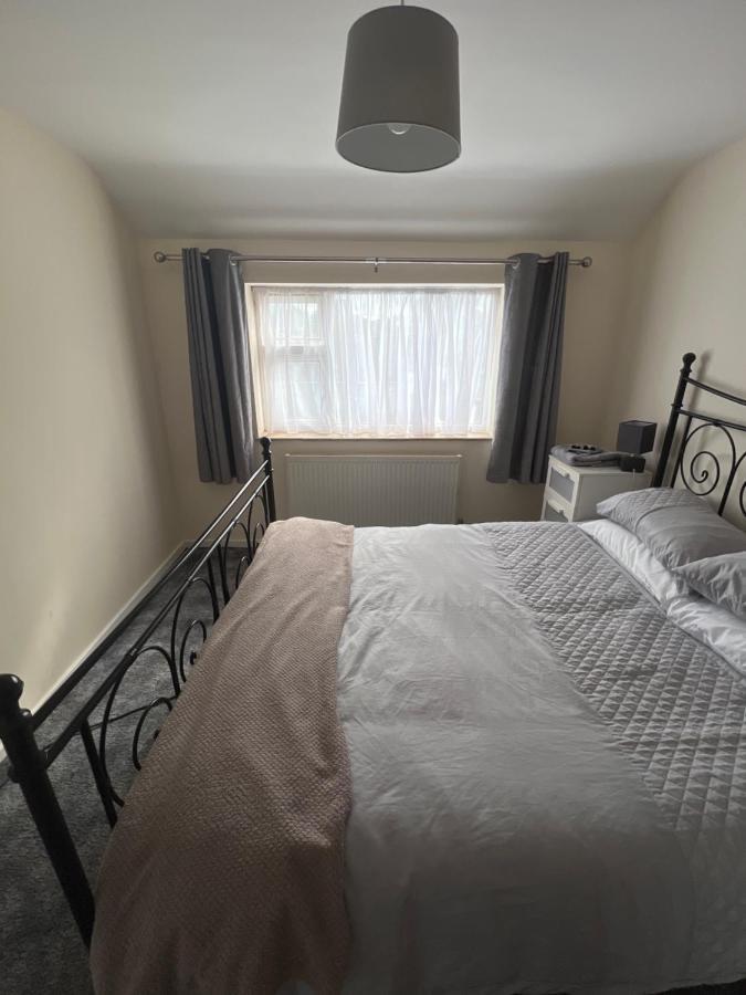 Apartament Theldon Luton  Zewnętrze zdjęcie